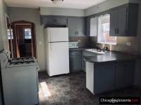 Do wynajęcia - Belmont Chicago. 3 sypialnie 1 łazienka.