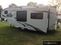 2010 Keystone CougarFifth wheel/ gooseneck camper