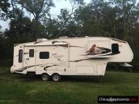 2010 Keystone CougarFifth wheel/ gooseneck camper