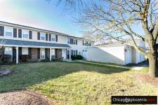 FOR SALE in Roselle! MOVE IN READY!