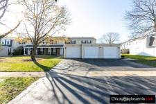 FOR SALE in Roselle! MOVE IN READY!