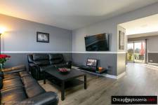 FOR SALE in Roselle! MOVE IN READY!