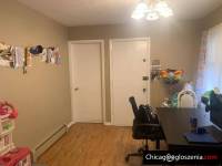 3 bedroom 1.5 bath apartment for rent in River Grove