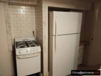 Basement do wynajęcia Addison i Narragansett