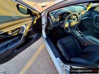 2017 Nissan Altima · Sedan · Driven 51,000 miles