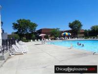 2bed/1bath condo for rent in Bay Colony Complex Des Plaines.