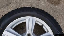 Sprzedam  4 opony Zimowe 235/55 r17