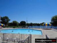 2 bed/1 bath condo for rent in Bay Colony complex Des Plaines.