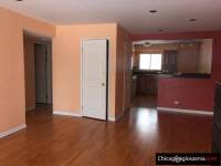 2 bed/1 bath condo for rent in Bay Colony complex Des Plaines.