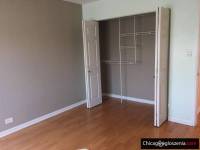 2 bed/1 bath condo for rent in Bay Colony complex Des Plaines.