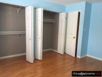 2 bed/1 bath condo for rent in Bay Colony complex Des Plaines.
