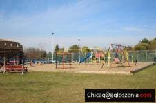 2 bed/1 bath condo for rent in Bay Colony complex Des Plaines.