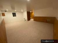 Beautiful, spacious and private DUPLEX in Carol Stream !!