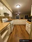Beautiful, spacious and private DUPLEX in Carol Stream !!