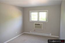 2bd apartment  available