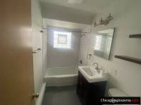Addison / Harlem, odnowione, 2 sypialniowe