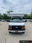 2022 Chevrolet Express 3500 Box trok.
