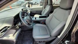 Sprzedam 2022 TOYOTA SIENNA XLE HYBRID