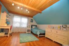 3118 Sarah St, Franklin Park, IL 60131
