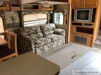 Jayco 2004 30 ft travel trailer 5 wheel camper