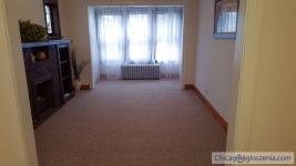 Duży 1 sypialnia i 1 łazienka Logan Square Chicago Apartment