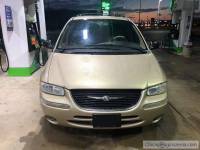2000 Chrysler Town And Country LXI