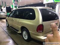 2000 Chrysler Town And Country LXI