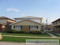 4 unit apartment building