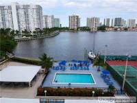 2/2 condo