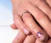 No chip manicure & pedicure