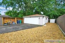 3 Beds 3 Baths House