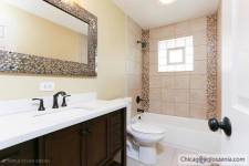 Oak Lawn House