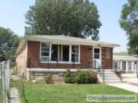 Single Family Home in Burnham, IL