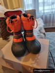 Snow boots