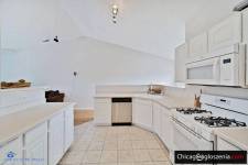 Fantastic price for amazing 3 bed 2 bath townhouse
