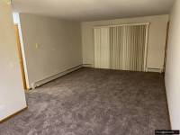 For rent 2 bedroom, 1.5 bath, 3rd floor,