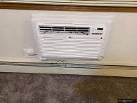 For rent 2 bedroom, 1.5 bath, 3rd floor,