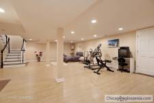 Come and see this fabulous 5 bed/3.5 bath Custom home