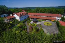 Obiekt Hotelowo-Bankietowy 1400m2 zabudowy