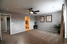 4  SYPIALNIE, 2 PEŁNE ŁAZIENKI  W DENVER COLORADO $329,000