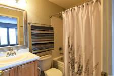 4  SYPIALNIE, 2 PEŁNE ŁAZIENKI  W DENVER COLORADO $329,000
