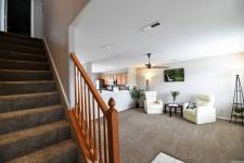 4  SYPIALNIE, 2 PEŁNE ŁAZIENKI  W DENVER COLORADO $329,000