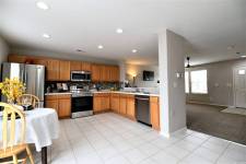4  SYPIALNIE, 2 PEŁNE ŁAZIENKI  W DENVER COLORADO $329,000