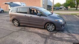 Mazda 5 Minivan 2008