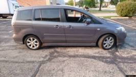 Mazda 5 Minivan 2008