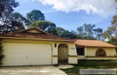 Do wynajecia od zaraz! Dom jednorodzinny 3bed/2bath/2cg/basen  na Florydzie, w okolicach Tampa Bay.