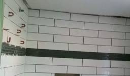 Kladzenie plytek (lazienki, pralnie, kuchnie, itd)