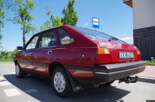 Sprzedam polonez 1.5 fabryczny stan