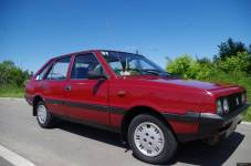 Sprzedam polonez 1.5 fabryczny stan